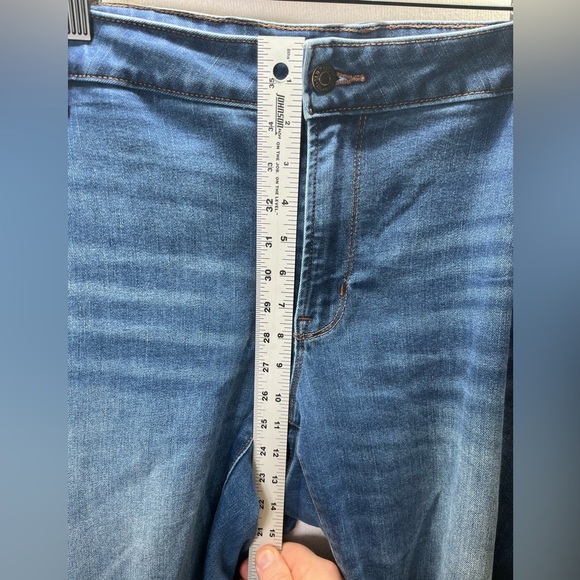 Old Navy Mid Rise Pop Icon Skinny Jeans Womens 22W Plus size Stretch Denim 1959 - Picture 4 of 8